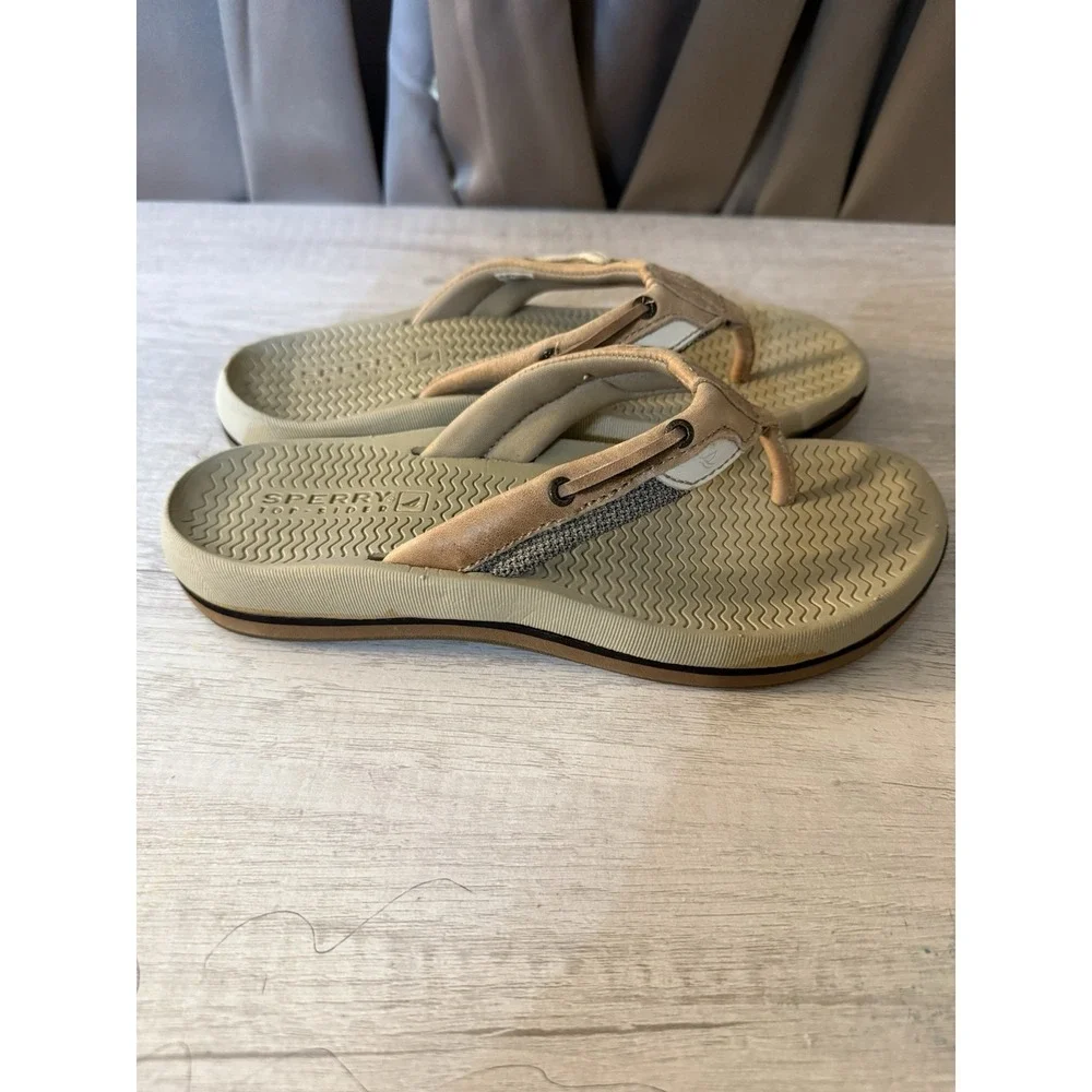 SPERRY TOP-SIDER YOUTH BLUEFISH THONG FLIP FLOPS SIZE 3 TAN/BROWN.